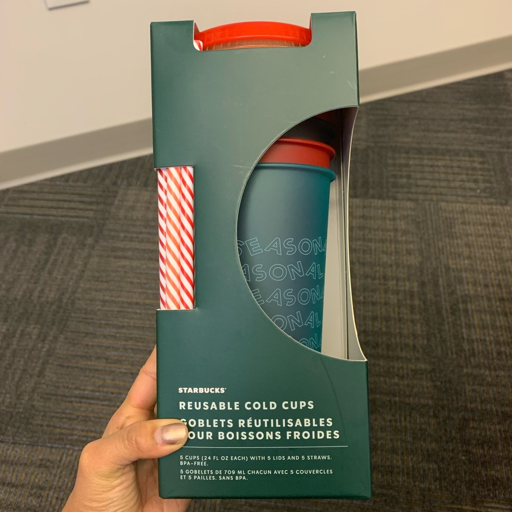 NEW Starbucks Holiday 2019 Reusable Cold Cup Set